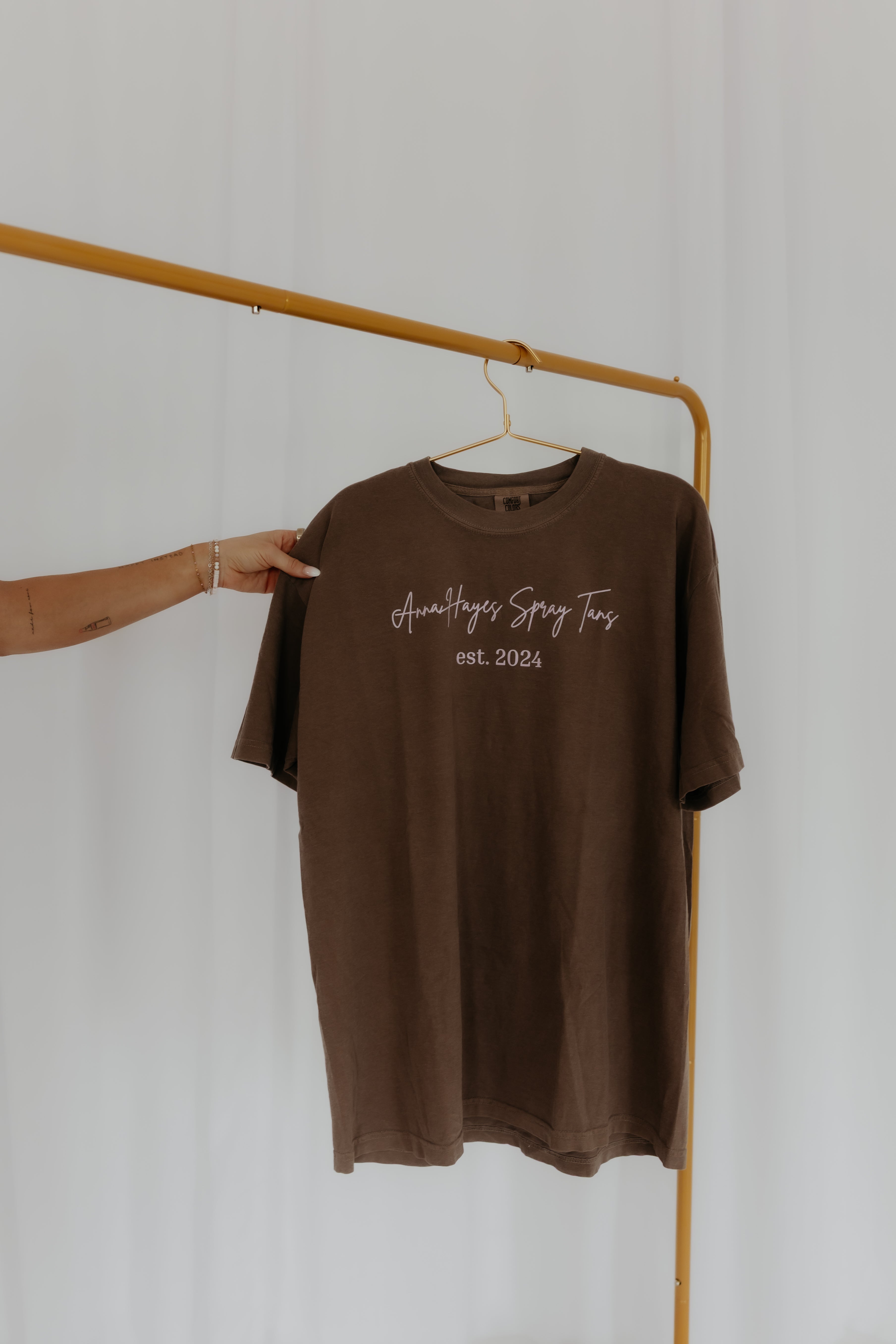 Anna Hayes Spray Tans Brown Tshirt